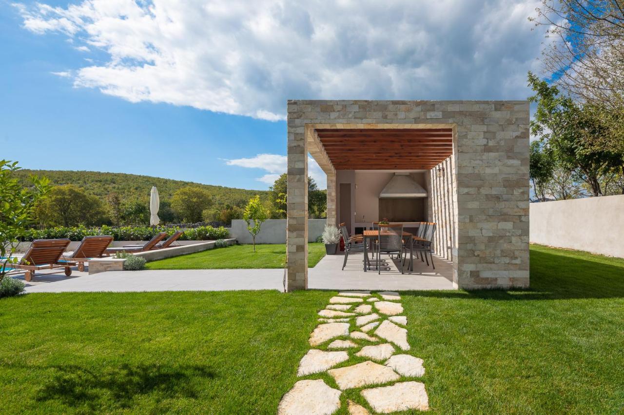Villa Dali - Luxury Holiday House In Relaxing Area Sicane Buitenkant foto