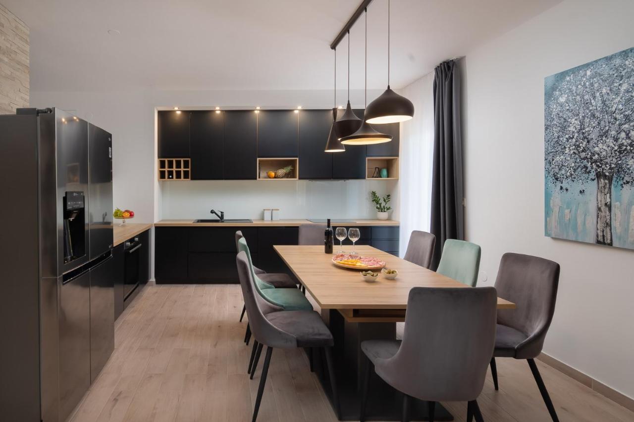 Villa Dali - Luxury Holiday House In Relaxing Area Sicane Buitenkant foto